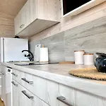 Apartman I Marea Debina