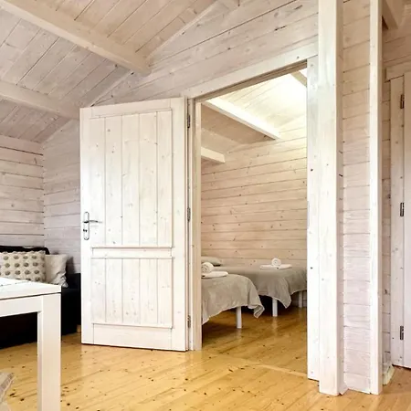 I Marea Debina * Debina (Ustka)