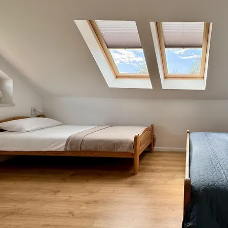 アパート I Marea Debina *